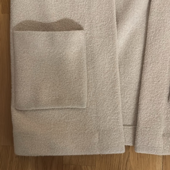 Aritzia Kimono Style Jacket in Crème - Picture 3 of 3